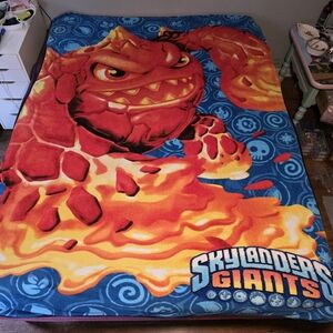 Skylanders Giants Twin Size Blanket Eruptor Blanket 85" X 69" Wide